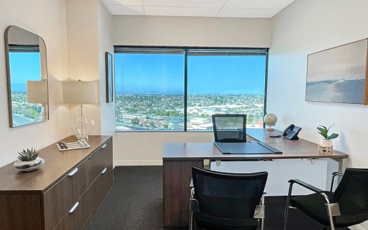 Suite 900 – Premier Workspaces for Rent – Huntington Beach, CA